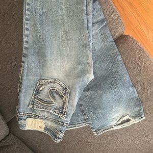 Silver Jeans 28 x 33